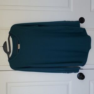 💢SOLD💢Chaser Green Top L